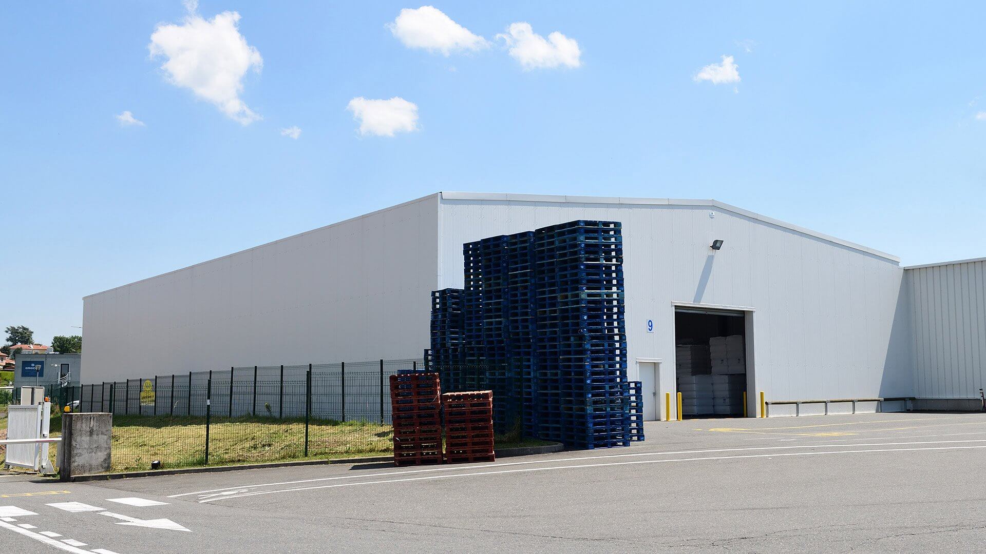 Bâtiment industriel acier, robuste, durable, simple  adapté pour tous les besoins de stockage_2