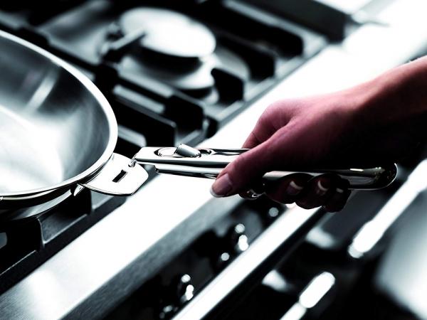 31950 - Lot de 3 casseroles Lagostina Salvaspazio avec poignée amovible et fond Lagoseal_2