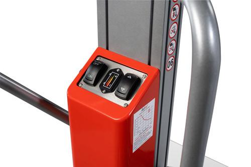 Gerbeur compact à levée électrique ASTAIR - léger, maniable et performant - batteries AGM 12V 8Ah_2