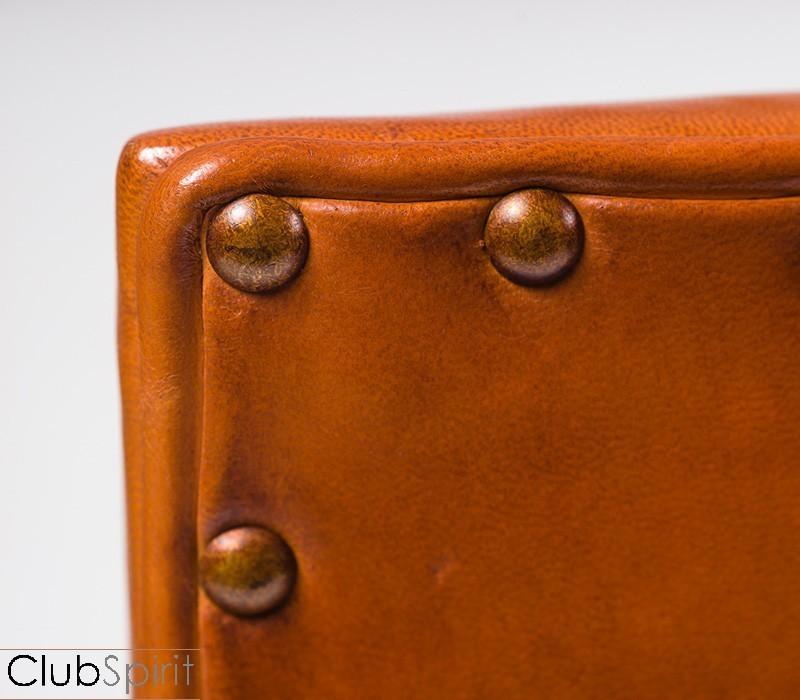 Fauteuil Club Parisien 1935 - Petite taille - Accoudoirs arrondis - Fabrication artisanale à Neufchâteau_2