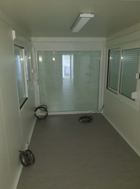 Bureau préfabriqué modulaire 10' - Europbox - entièrement isolé, dimensions personnalisées et livrables sous 2 semaines_2