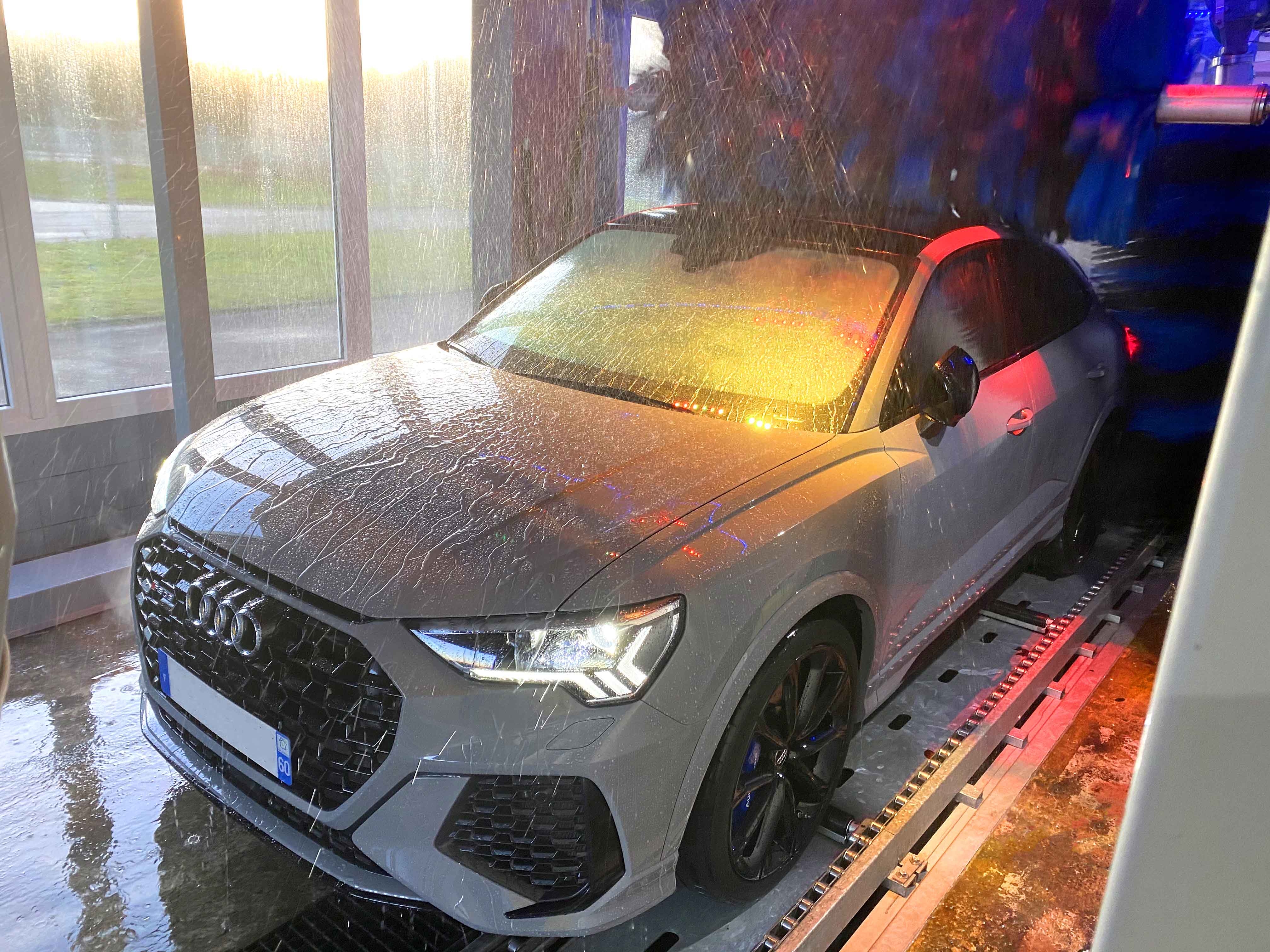 Tunnels de lavage - Tecnolec - 5 à 10 brosses personnalisables avec habillage design innovant_2