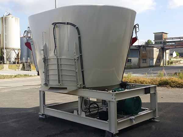 Mélangeur hacheur Vertigaz - balles de foin/paille, branchages, déchets verts et bio-déchets - modèles 1, 2, 3 vis - méthanisation_2