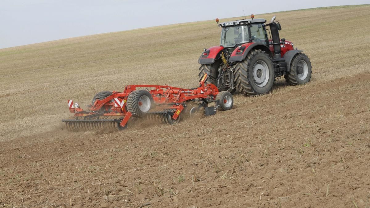 Outil de travail du sol OPTIMER+ avec réglages simples et entretien réduit