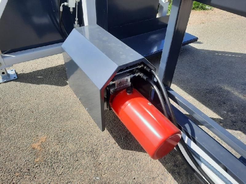 Vide-palox KMK WSE-18 - Occasion - Basculeur 1m80 avec vérins double effet et angle 140°_2