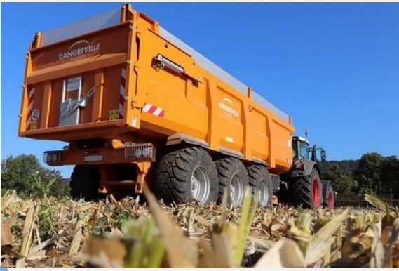 Benne personnalisée avec suspension et essieux adaptés