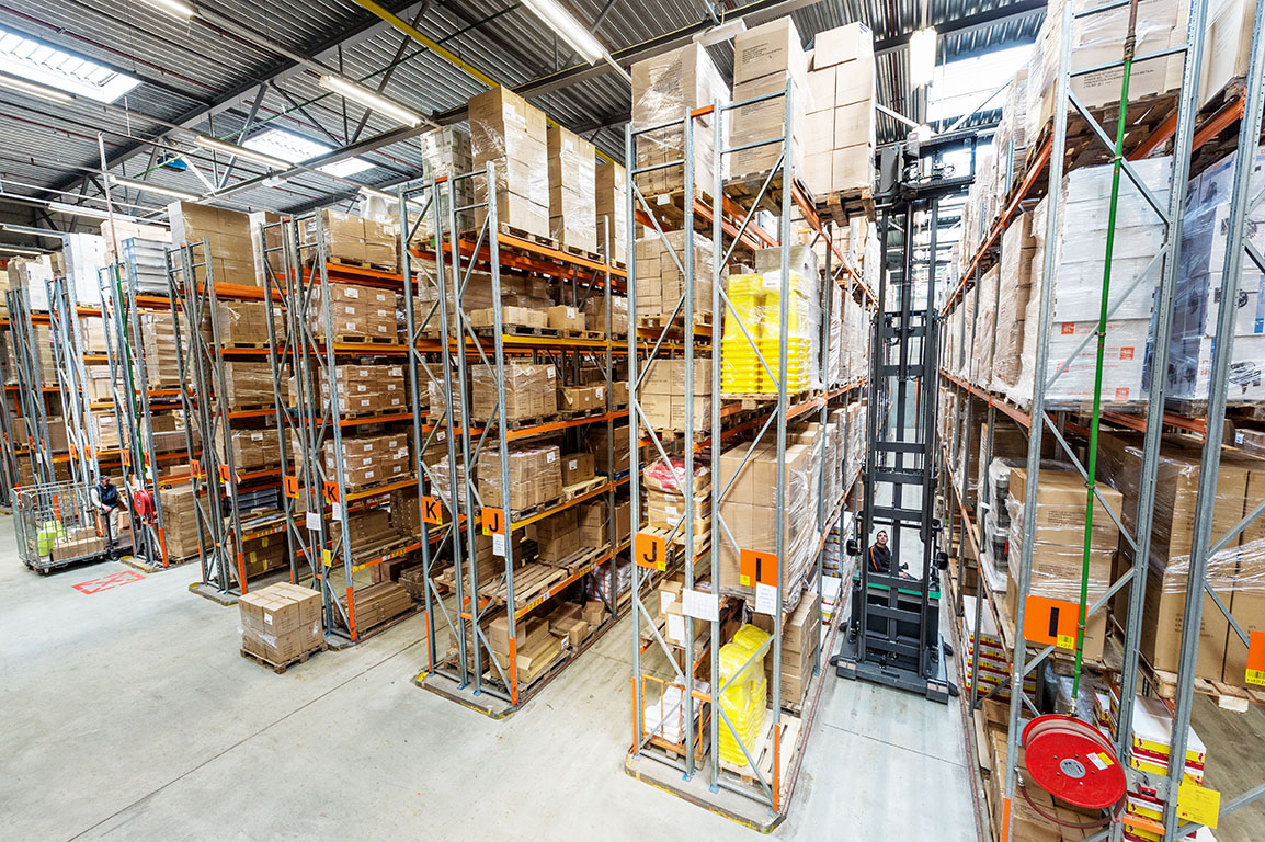 Chariot tri-directionnel Mitsubishi THD13-15N3 - pour allées étroites et stockage haute densité_2