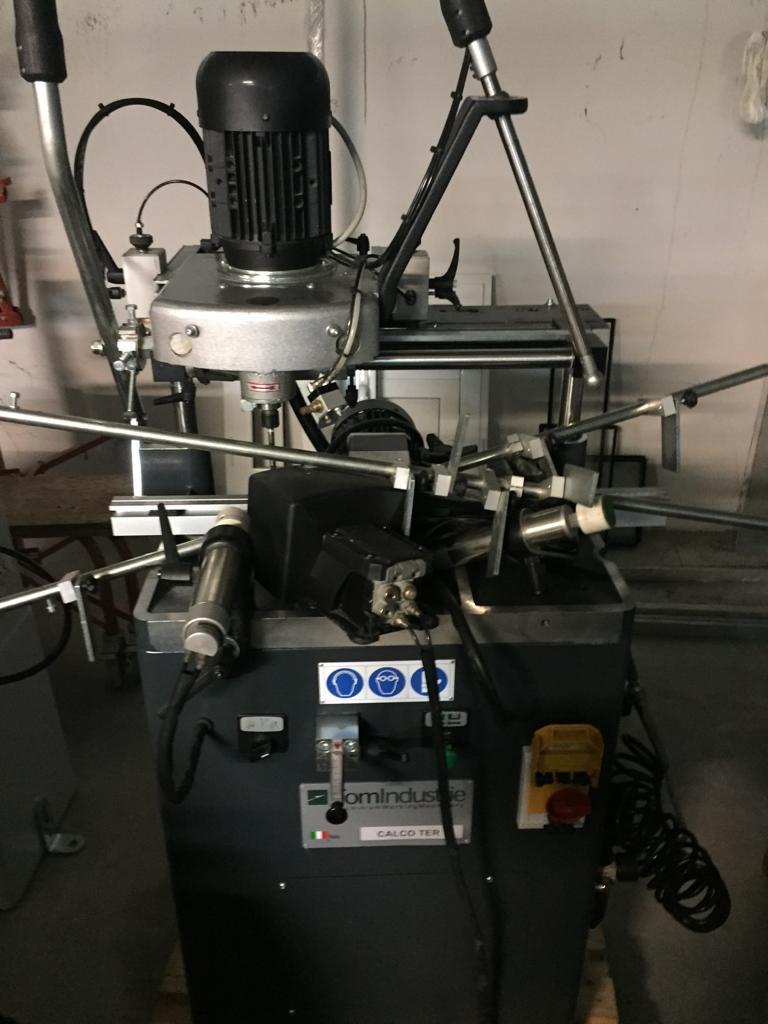 Fraiseuse à copier électropneumatique FOM CALCO TER - Occasion - PVC - Perceuse à 3 forets - Année 2011_2