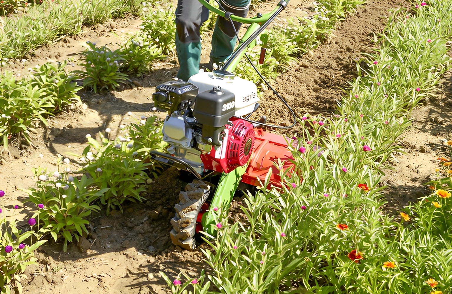 Agria 3100 avec couteaux trempés pour un travail en continu efficace