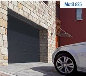 Porte de garage basculante motif 825 / motorisée / débordante / avec rail de guidage_0