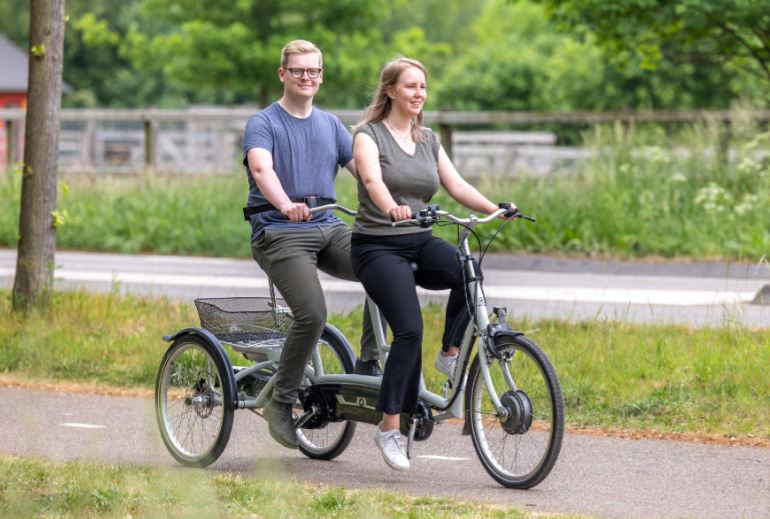 Tricycle Twinny Plus avec deux roues à l'arrière pour une meilleure stabilité_2