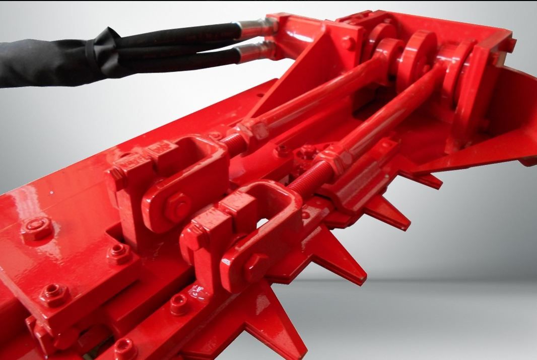 Taille-haie KIROGN avec débit hydraulique de 20 à 140 l/min