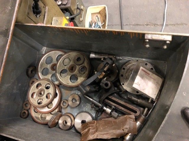 Tour SCHAUBLIN 102 VM avec vitesse de broche maximale de 5000 tr/min
