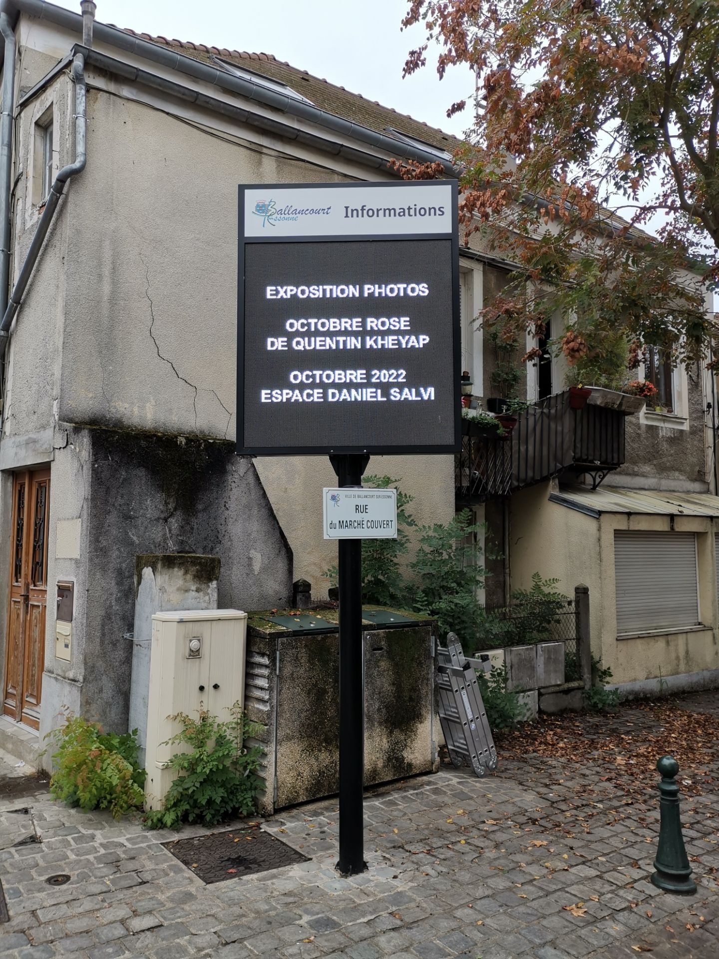 Panneau d'affichage lumineux LED dynamique pour mairie - fixation murale ou sur mât - FULL COLOR - haute luminosité_2