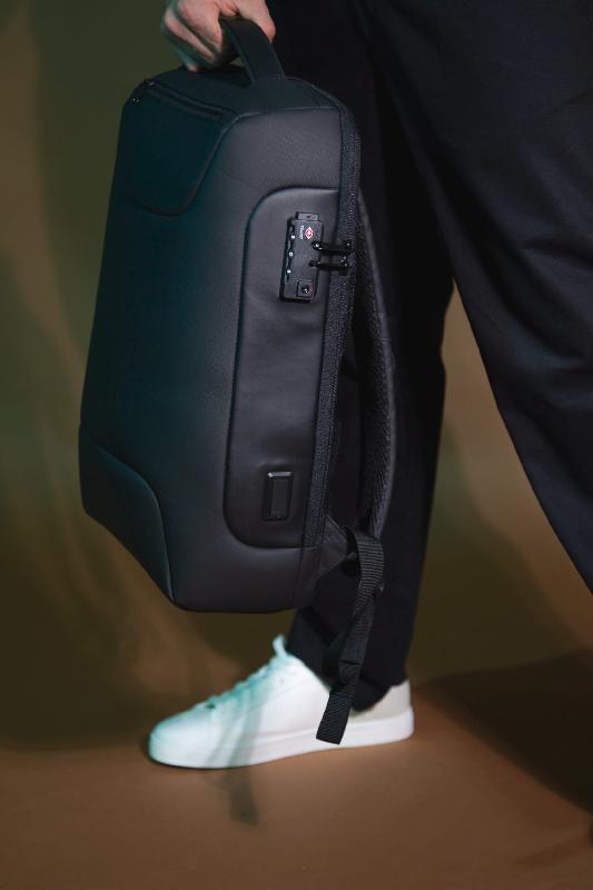 Sac à dos business - Réf: KI0937 - Coque semi-rigide, compartiment rembourré pour ordinateur et serrure TSA_2