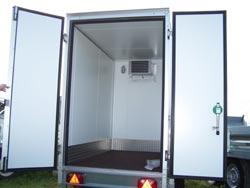 Frigorifiques Cool Trailer - simple ou double essieux - 4 béquilles stabilisatrices_2