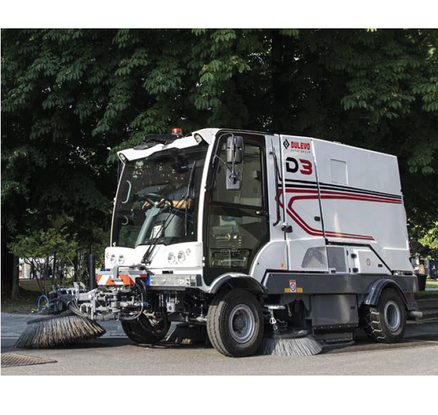 Largeur de nettoyage 2750 à 2900 mm avec la balayeuse thermique Dulevo D3