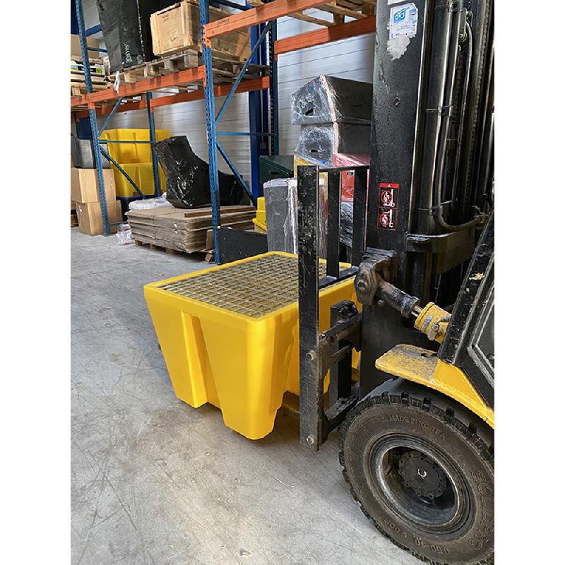 Lot de 4 bacs de rétention pour 1 fût standard - PEHD jaune avec caillebotis en acier galvanisé - Volume 240L - Charge max 250kg_2