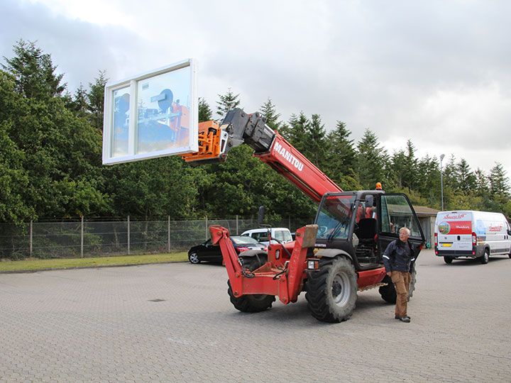 Robot de pose de vitrage léger et indépendant à monter sur n'importe quel élévateur télescopique - SKY LIFTER SL 400 RT_2