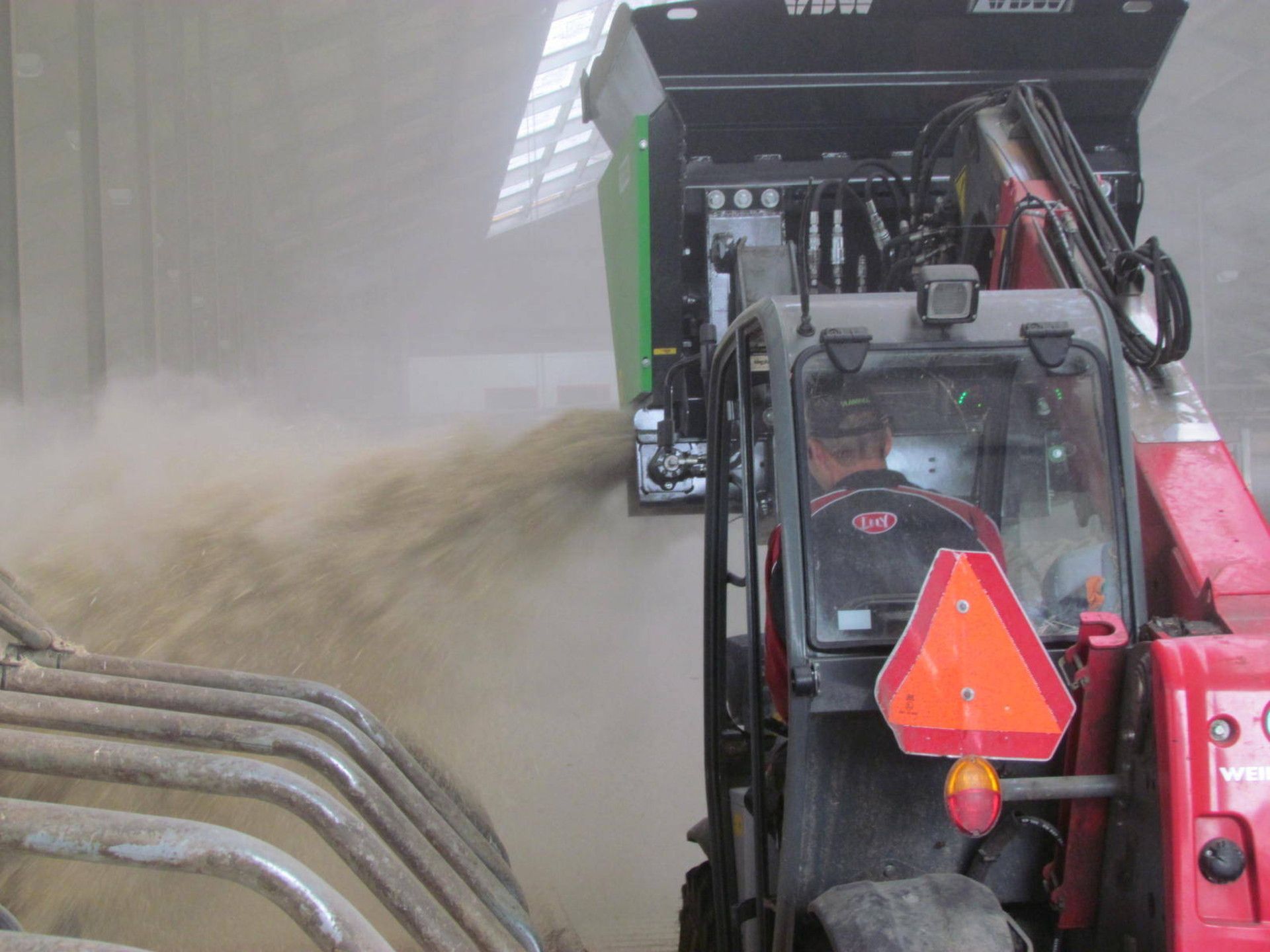 Bedding master pailleuse agricole - juraccessoire - pour valet de ferme_2