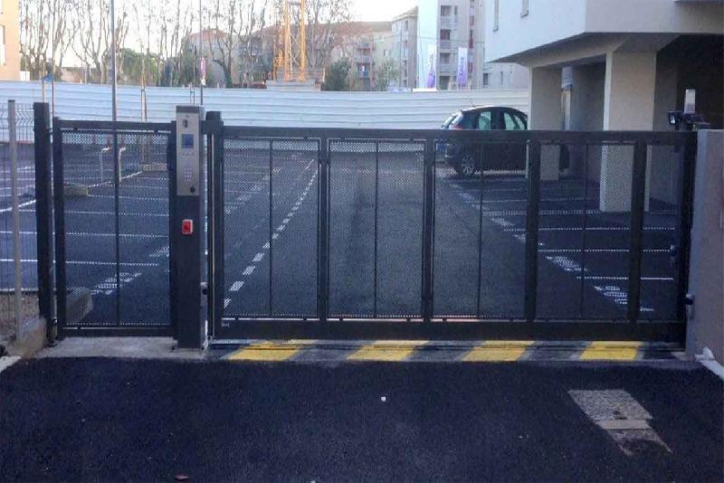 Portail coulissant tôle perforée - 5000 / 2500_2