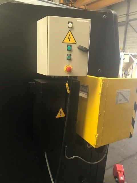 Presse Plieuse PROMECAM 3000 x 100T occasion  réf 2654_2