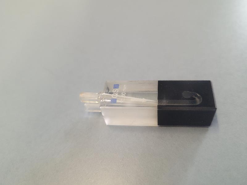 Cellules d'absorption pour mesures à débit, 178.010-qs hellma_2