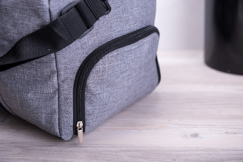 Sac de sport - compartiments avec fermeture éclair - bandoulière - prise USB intégrée - Polyester 600D - gris cendré_2