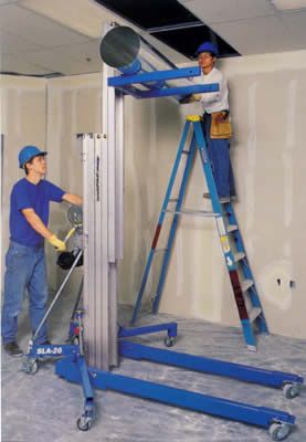 Élévateur de charge Genie SLA 8m, capacité 454kg, passe les portes standards_2