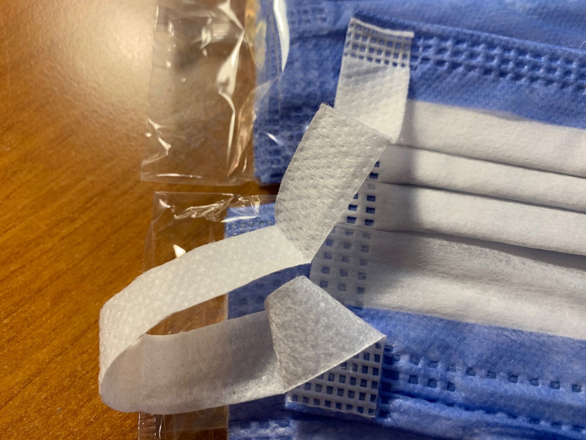 Masque chirurgical type II-R - Blanc ou Bleu - Filtration bactérienne 99% - 3 couches_2