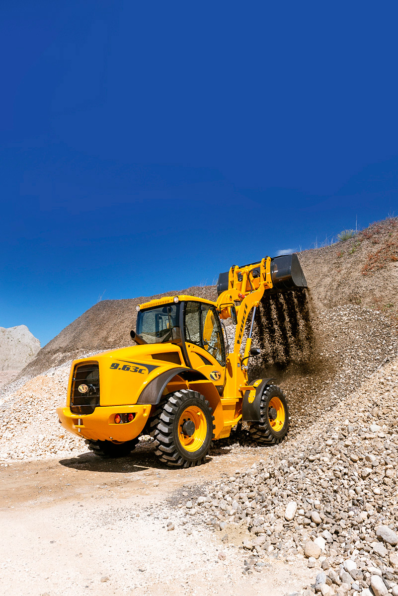 Chargeuse 9,6t - Venieri 9.63C - Transmission hydrostatique Bosch Rexroth - Capacité godet 1,8 - 2,2 m³_2