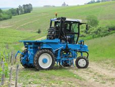 Équipement agricole à transmission hydrostatique performant