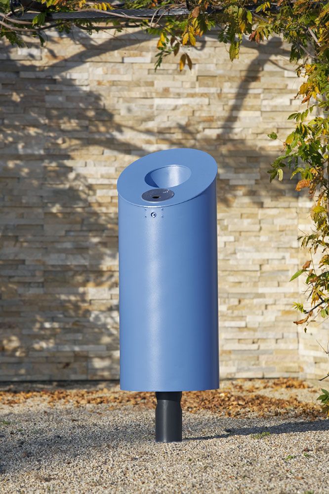 527.001 - 527.022 - Poubelle publique en acier - ABES - 75L avec vide-cigarettes_2