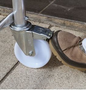 Structure d’échafaudage en aluminium avec hauteur de travail maximale de 2,70 m