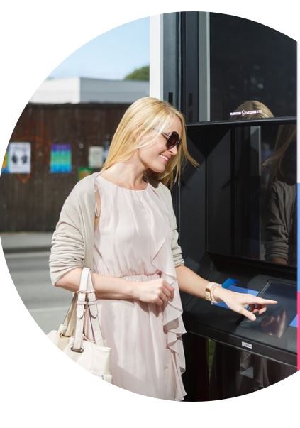 Cleveron 401 Outdoor - Robot point de collecte d'extérieur - Accès 24h/24 et 7j/7 - Service pratique_2