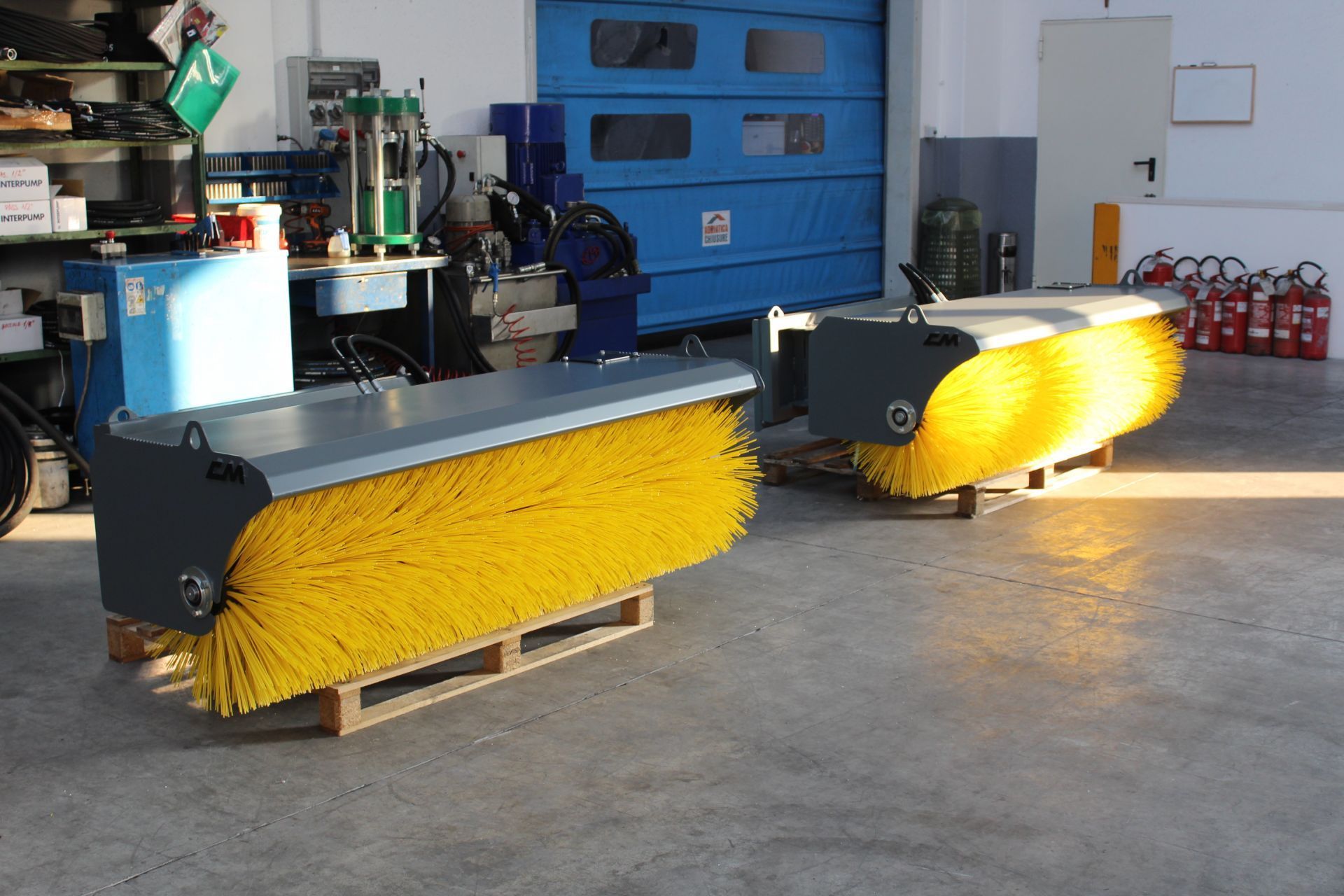 Balayeuse aligneuse pour tracteur chargeur compact valet de ferme camion_2