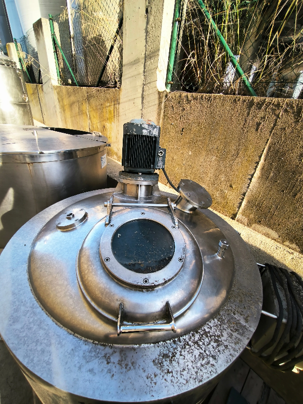 Cuve de 1000 litres en acier inoxydable 316 avec agitateur, double enveloppe et scellée hermétiquement à chaud - référence : c13193_2