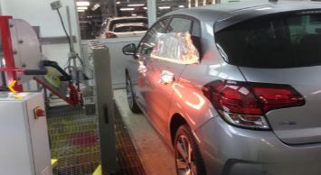 Potences de retouches infrarouge pour l'industrie automobile - fabrication robuste et ergonomique_2