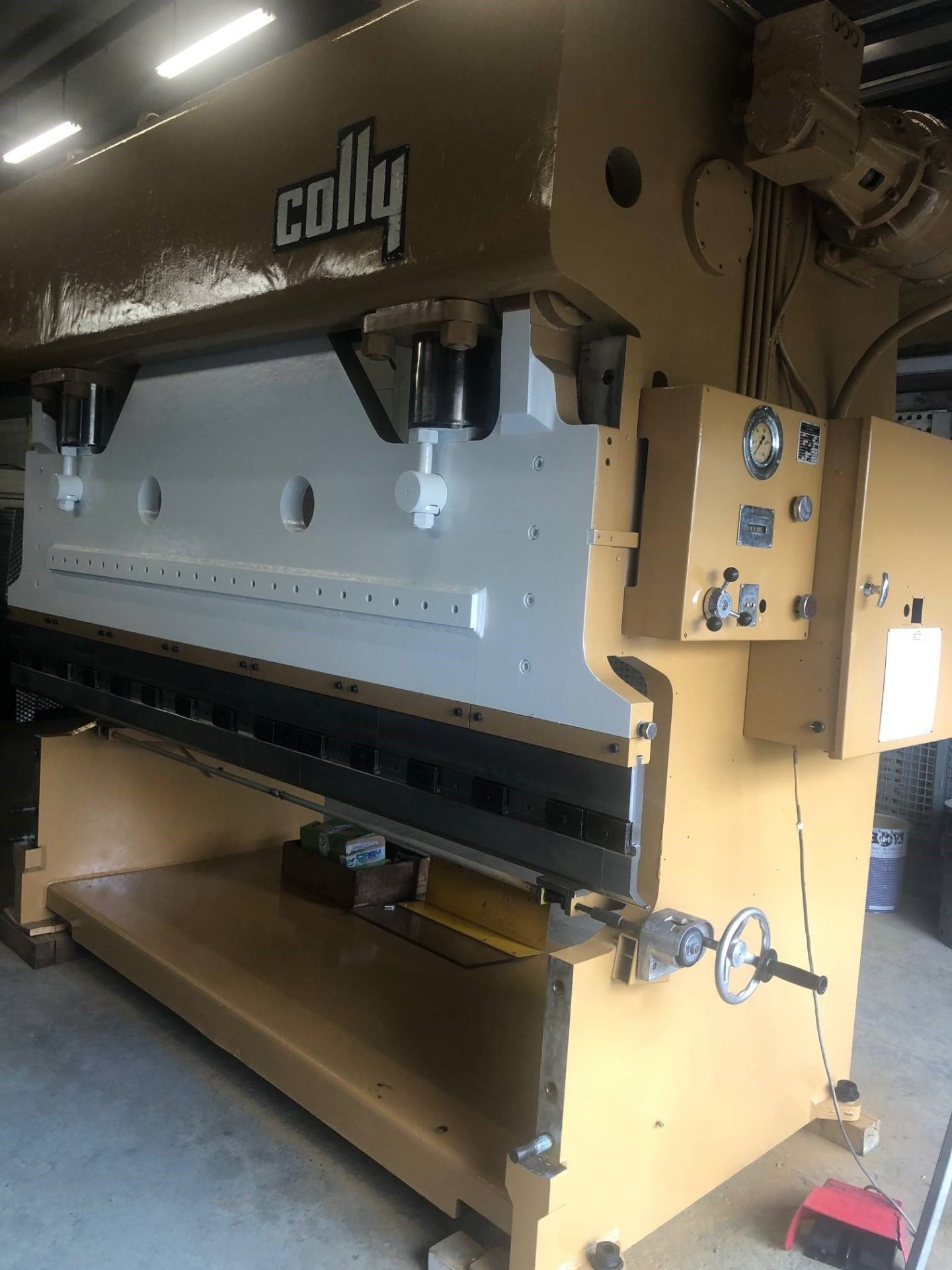 Presse plieuse industrielle COLLY 3000 x 140T - Occasion - Réf 3261_2