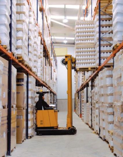 Rayonnages à palettes - Charge par niveau 2000 kg à 3000 kg - Hauteur jusqu'à 4,5m - Largeur modulable_2