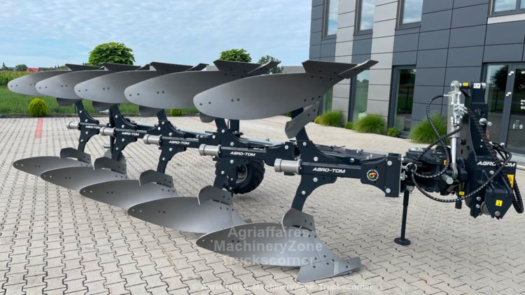 Charrue conçue pour l'exécution de tout type de labour - Agro-Tom DS 4+1_2