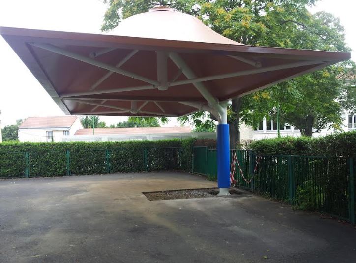 Préau en toile pour crèche sur un poteau 53m2 - QUINTOBELL_2