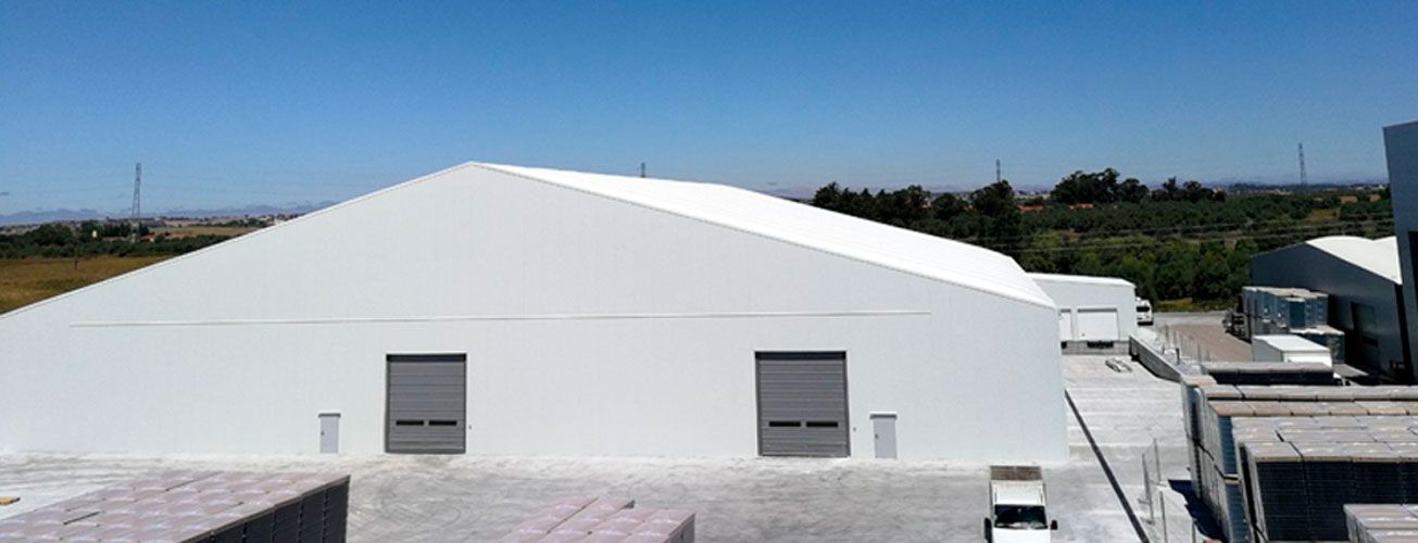 PLATEFORME LOGISTIQUE - bâtiment metalo-textile - quais : solution globale éprouvée_2