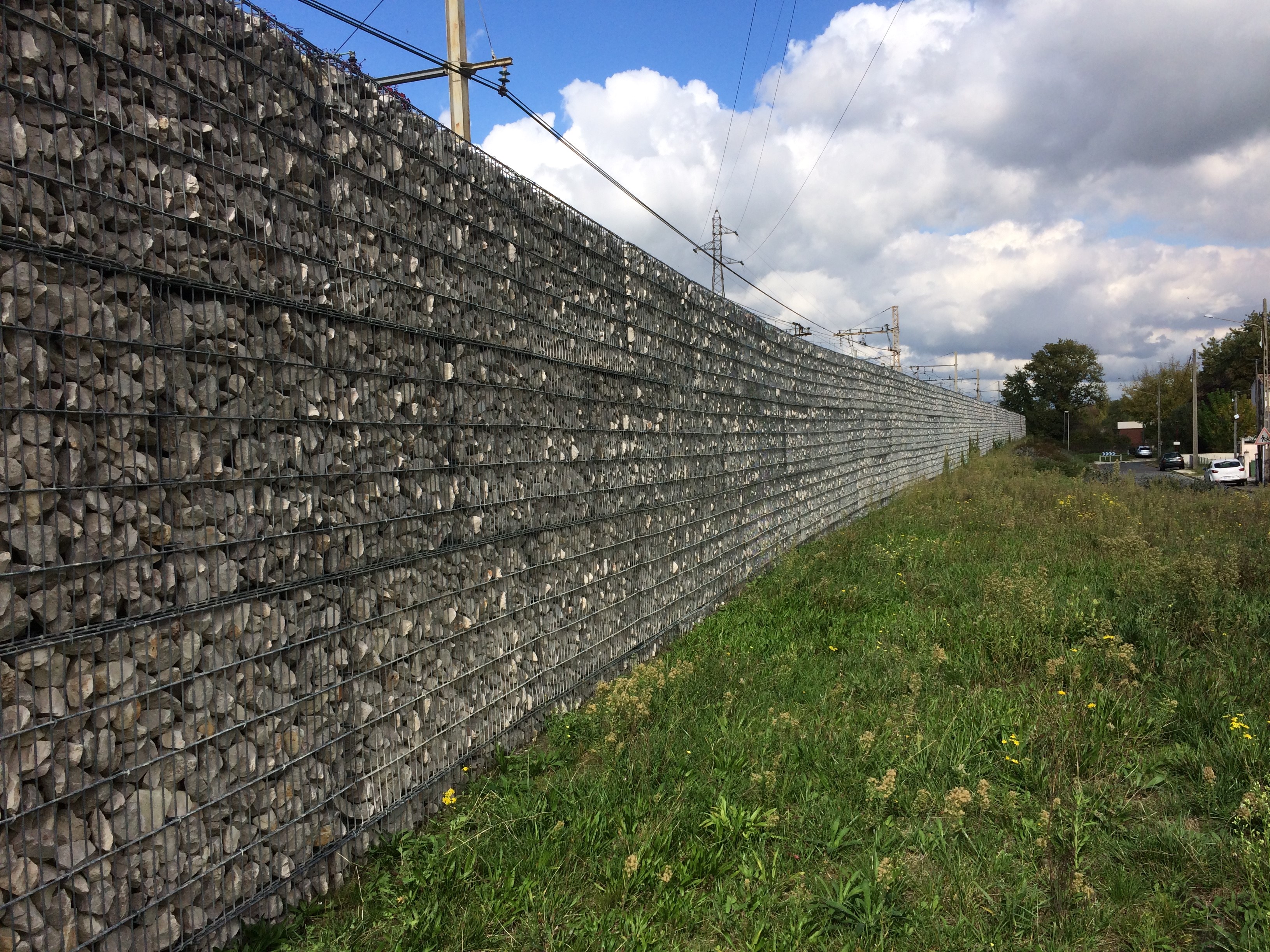 Mur antibruit en gabion STONEBOX - caractéristiques premium et formats standards_2