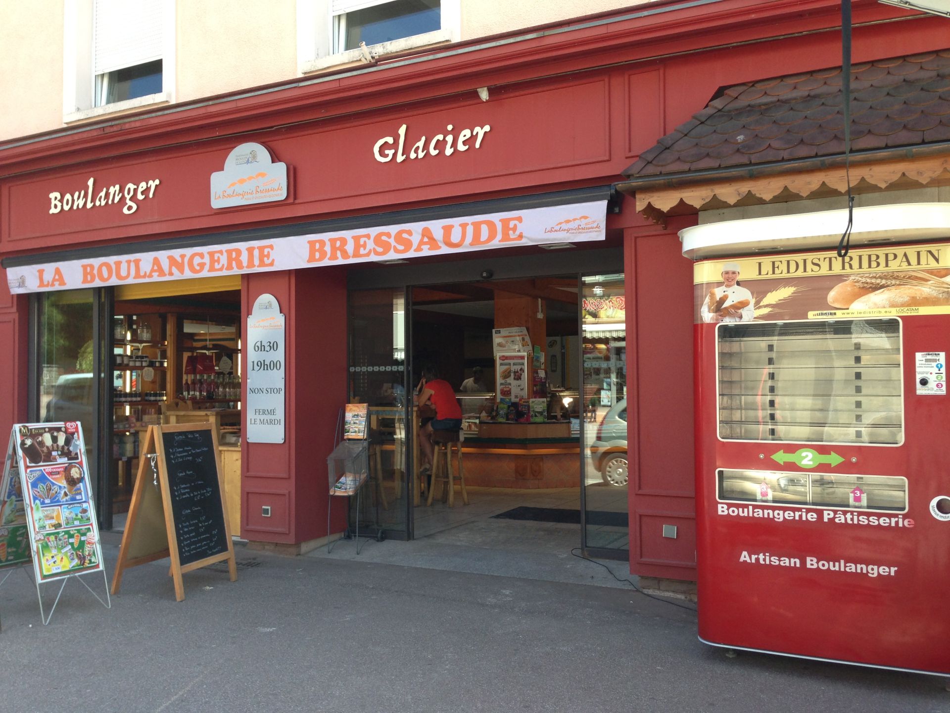 Dsitributeur automatique a pain_2