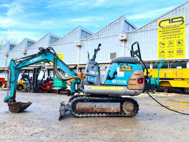 KOBELCO Mini pelle électrique SK007_2