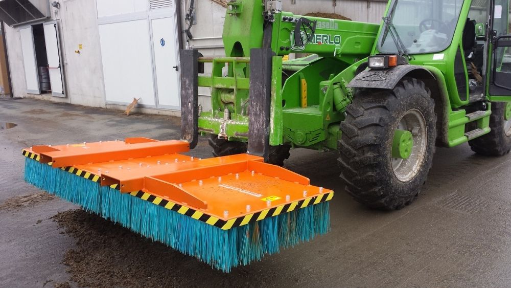 Balayeuse industrielle M3 - Brosse en fer interchangeable (série I) - Compatible chariots élévateurs et chargeuses_2