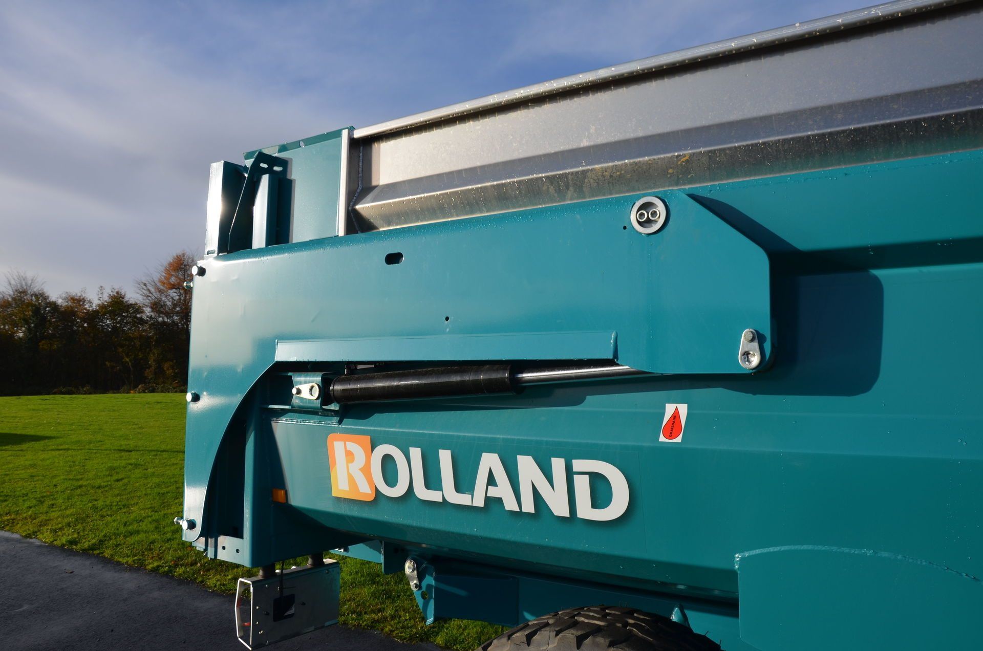 Benne à simple essieu Rollfarm 4317 en acier HLE robuste