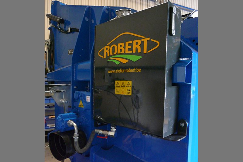 Dpm 700 gt - désileuse pailleuse - robert - distributrice trainée 7 m3_2