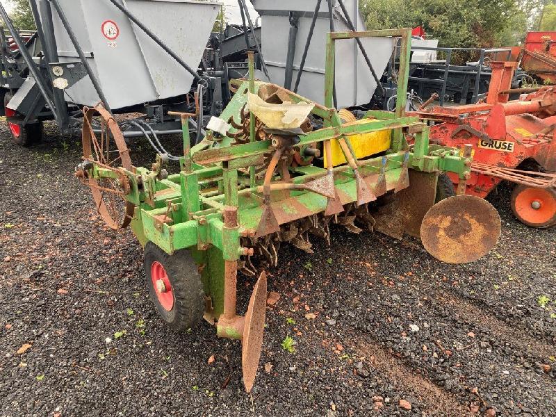 Fraise butteuse Jones 1.60m frontale - Attelage frontal - Occasion - Année 1995_2